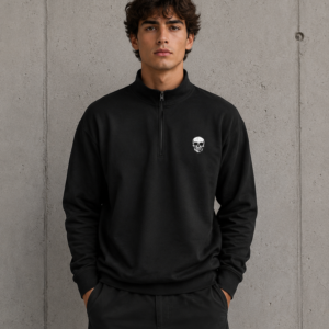 Pullover — Minimal Gothic